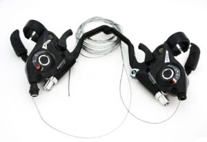 PAIRE MANETTE VITESSE VTT SHIMANO