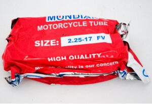 CHAMBRE A AIR 17*2,25 CHINOIS